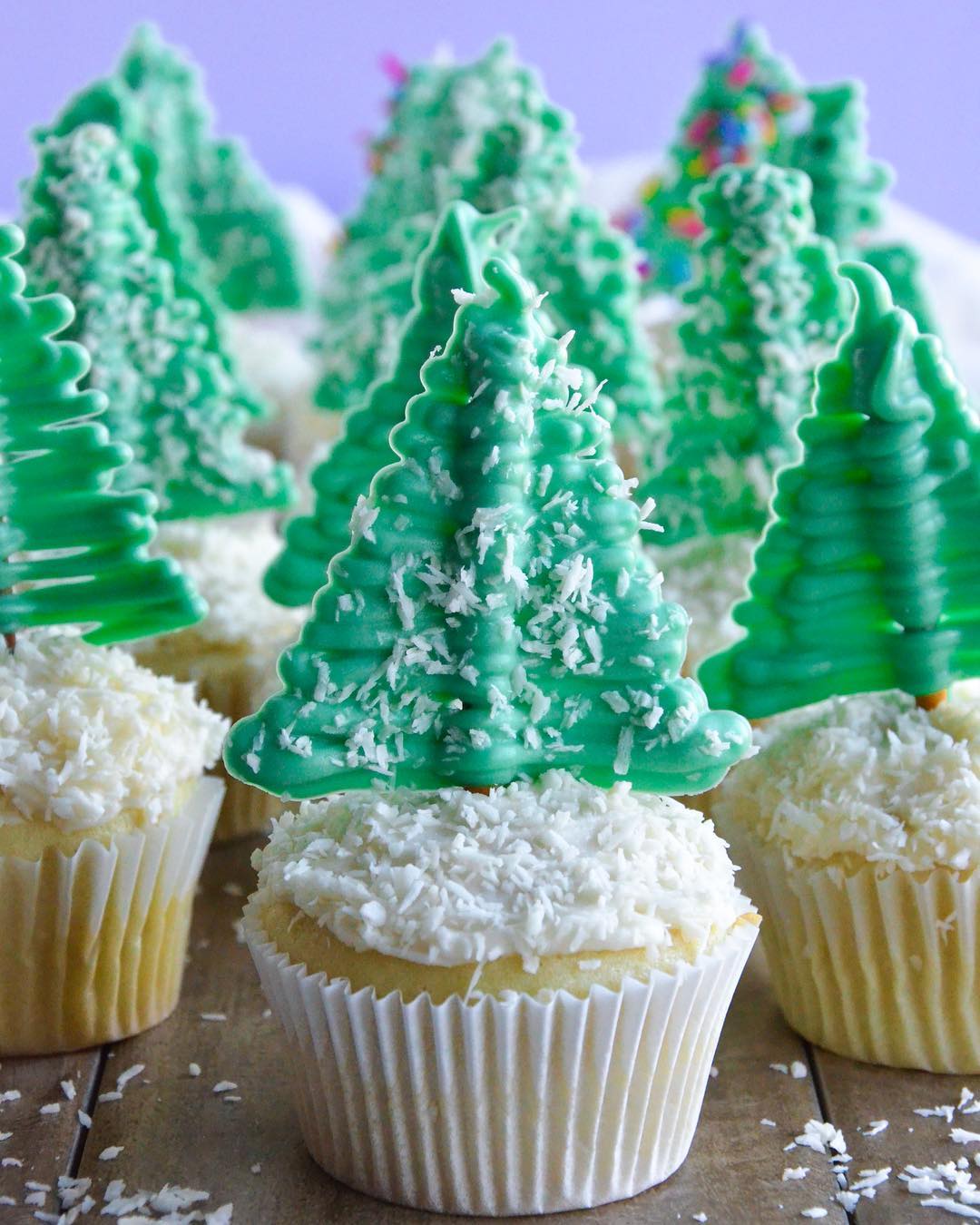 Easy Vegan Christmas Cupcakes