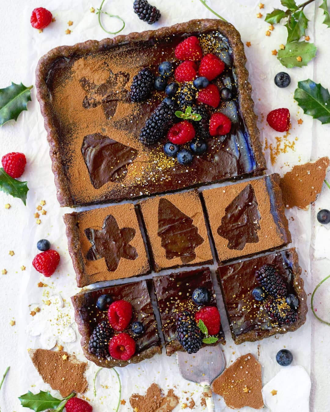 Healthy Avocado Almond Chocolate Tart