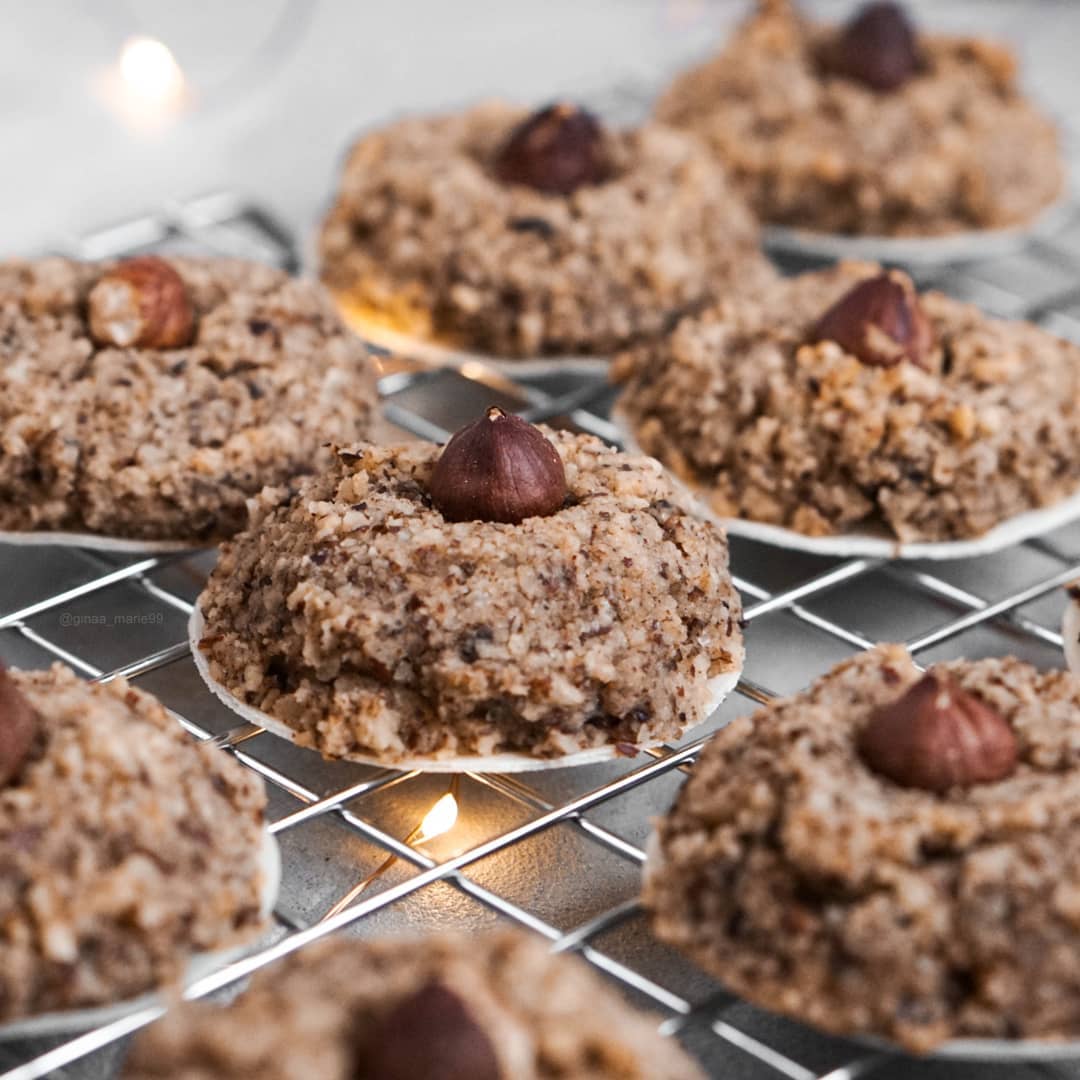 Vegan Hazelnut Macaroons Christmas Baking Treat