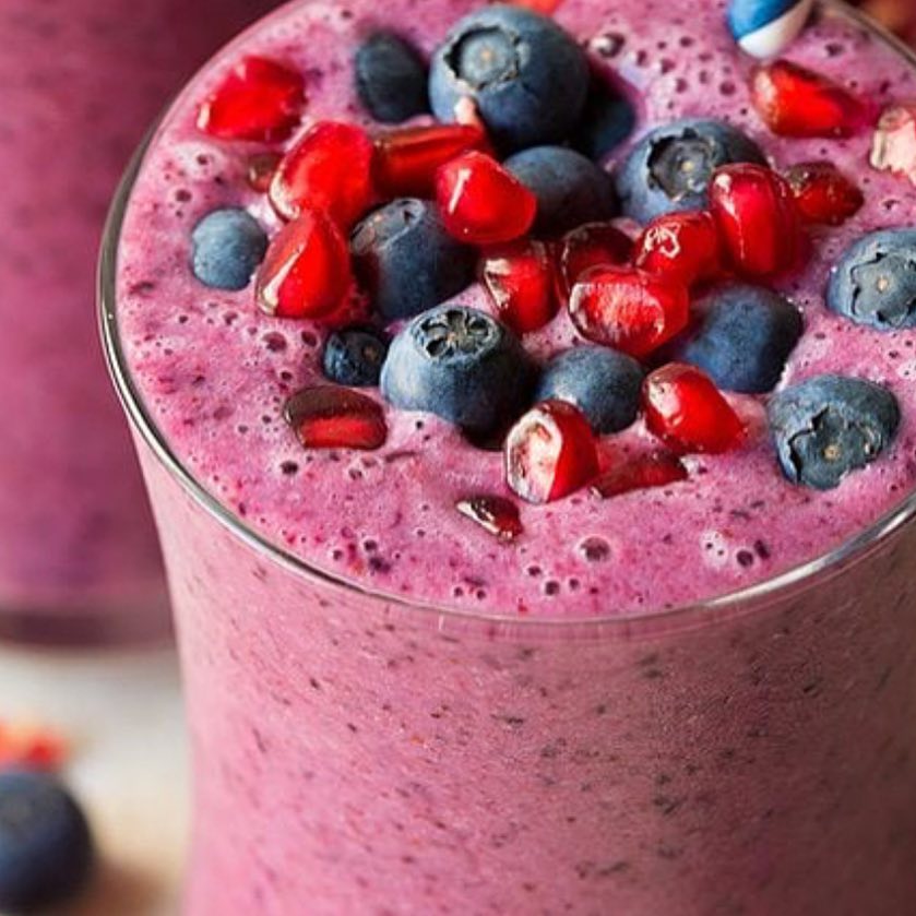 Berry Banana Pomegranate Smoothie
