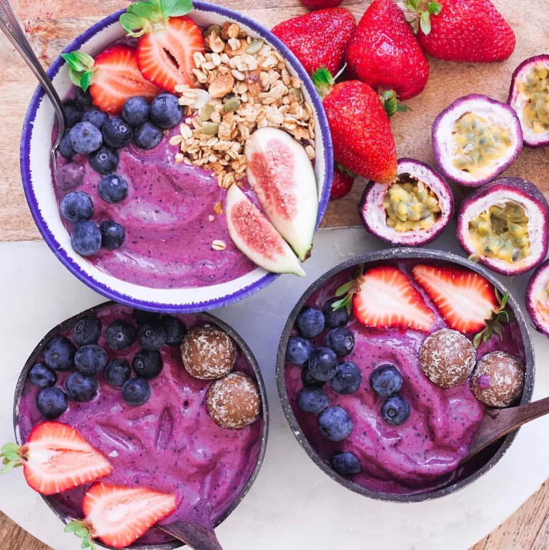 Refreshing Berry Smoothie Bowls