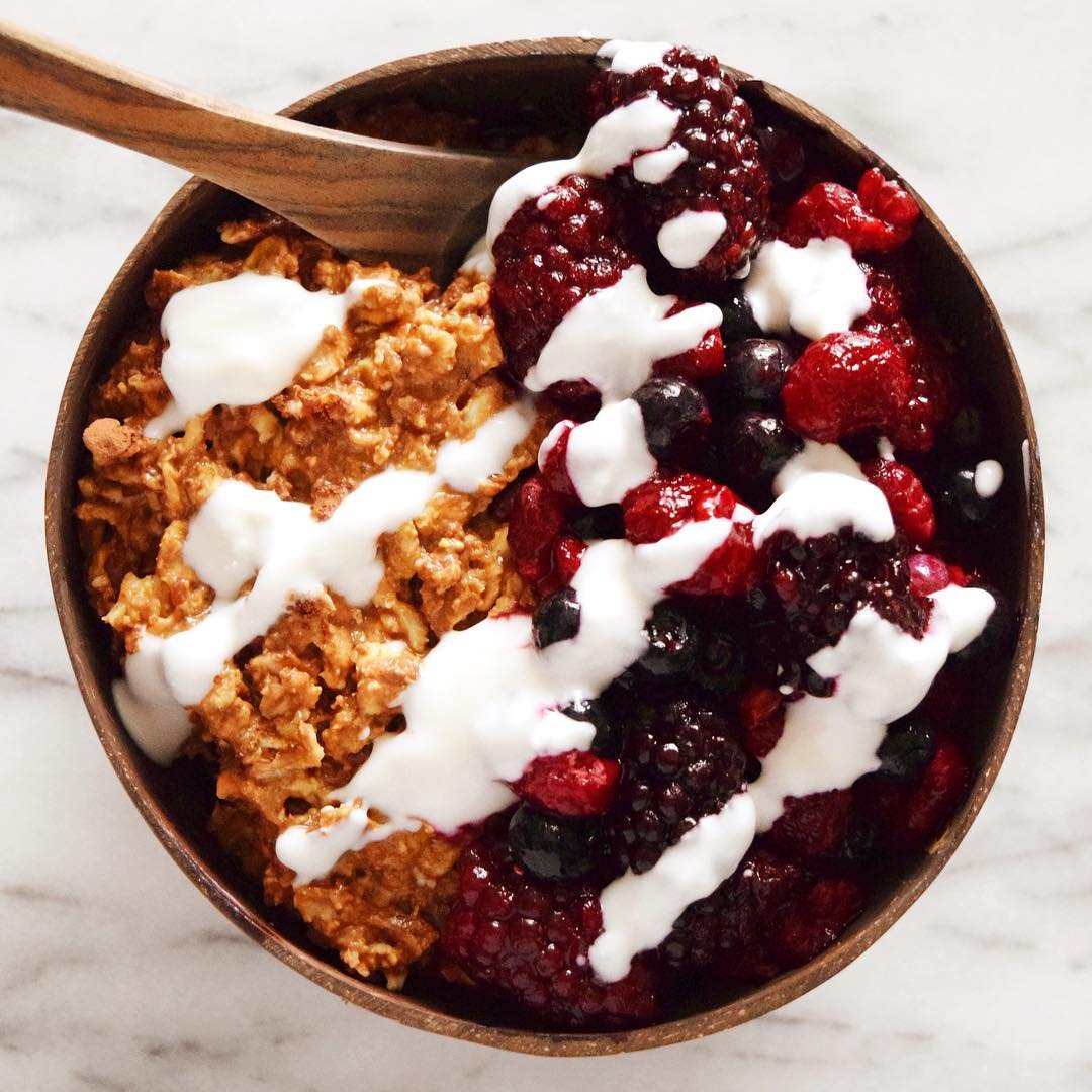 Rich Chocolate Oats Bowl for Breakfast
