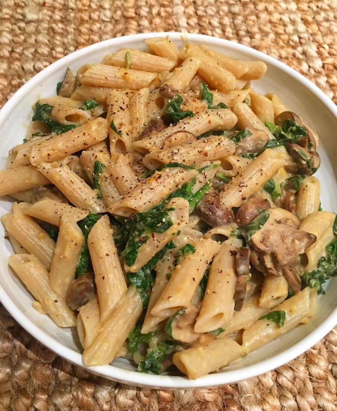 Hummus Carbonara with Mushrooms and Pasta