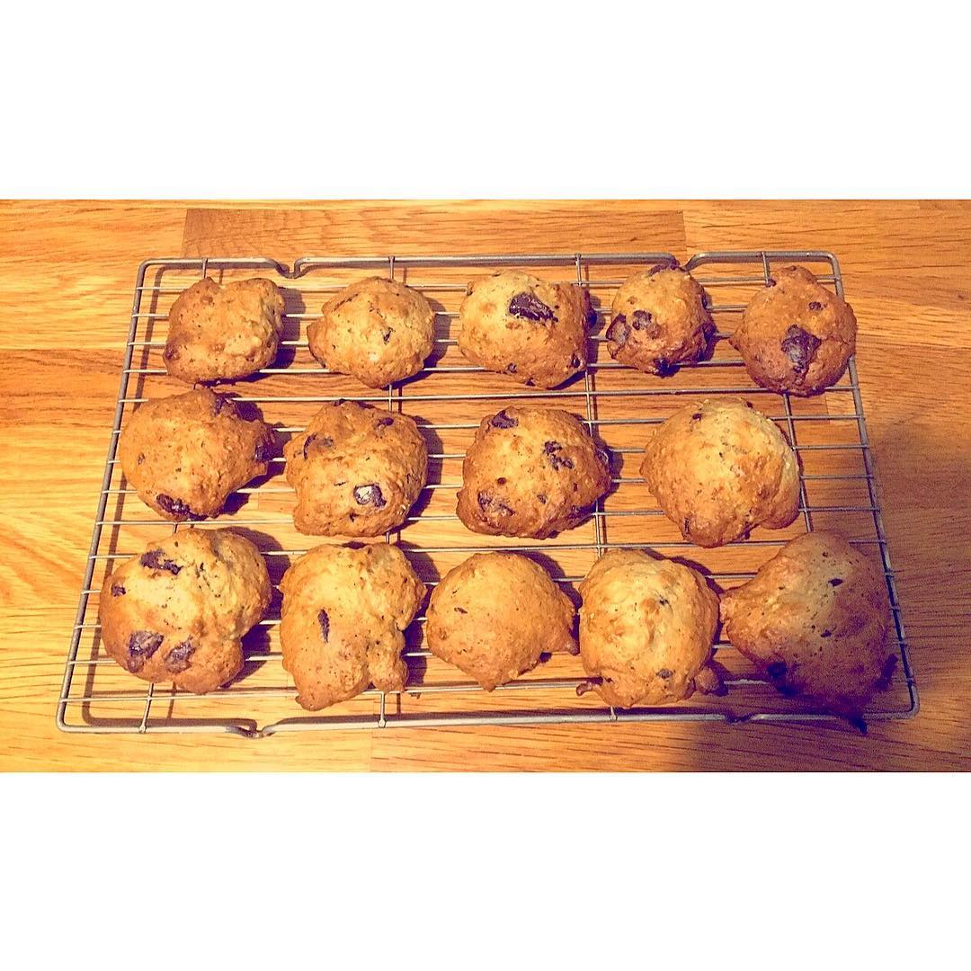 Simple Vegan Chocolate Chip Cookies