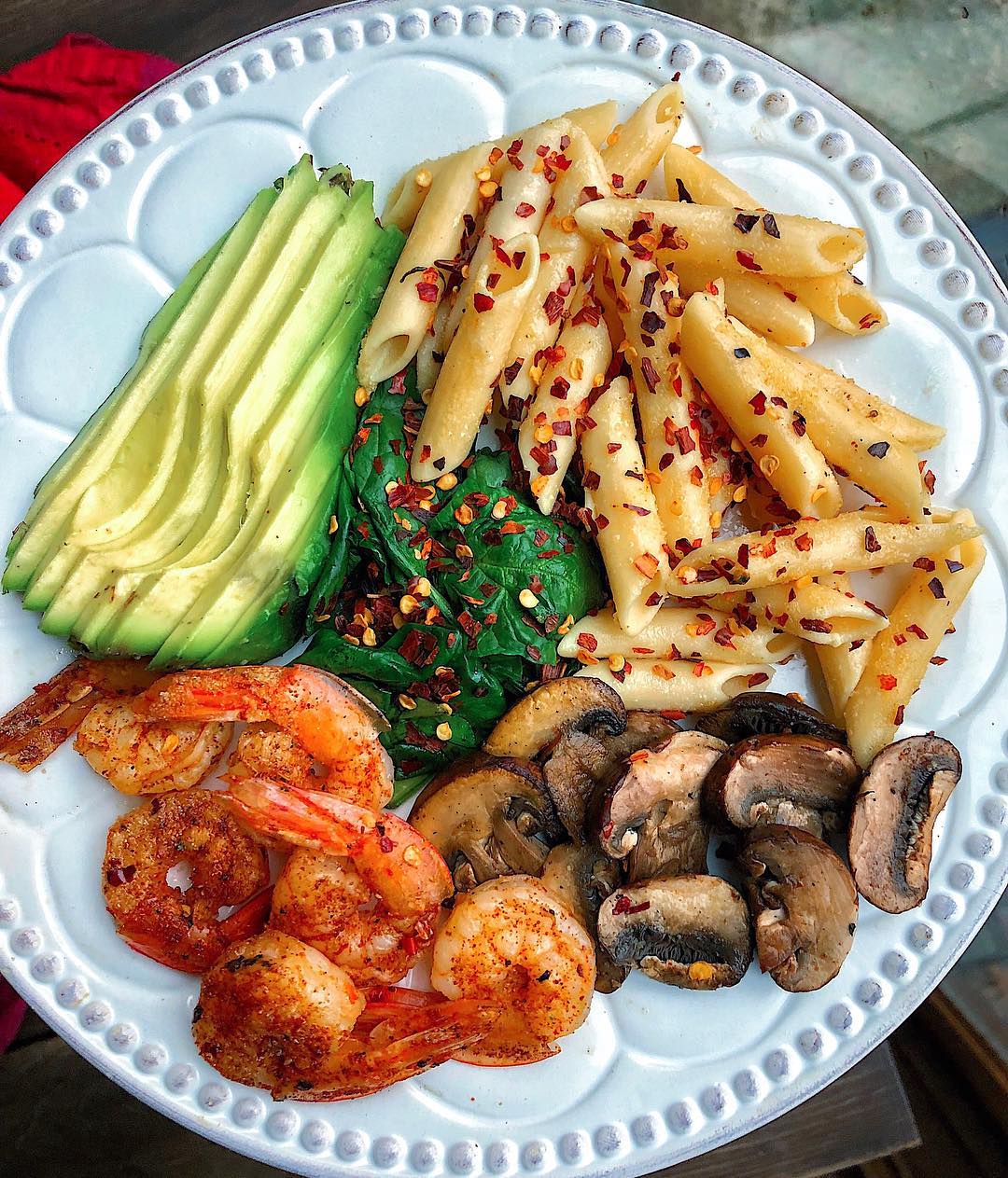 Quick Leftover Shrimp and Mushroom Pasta
