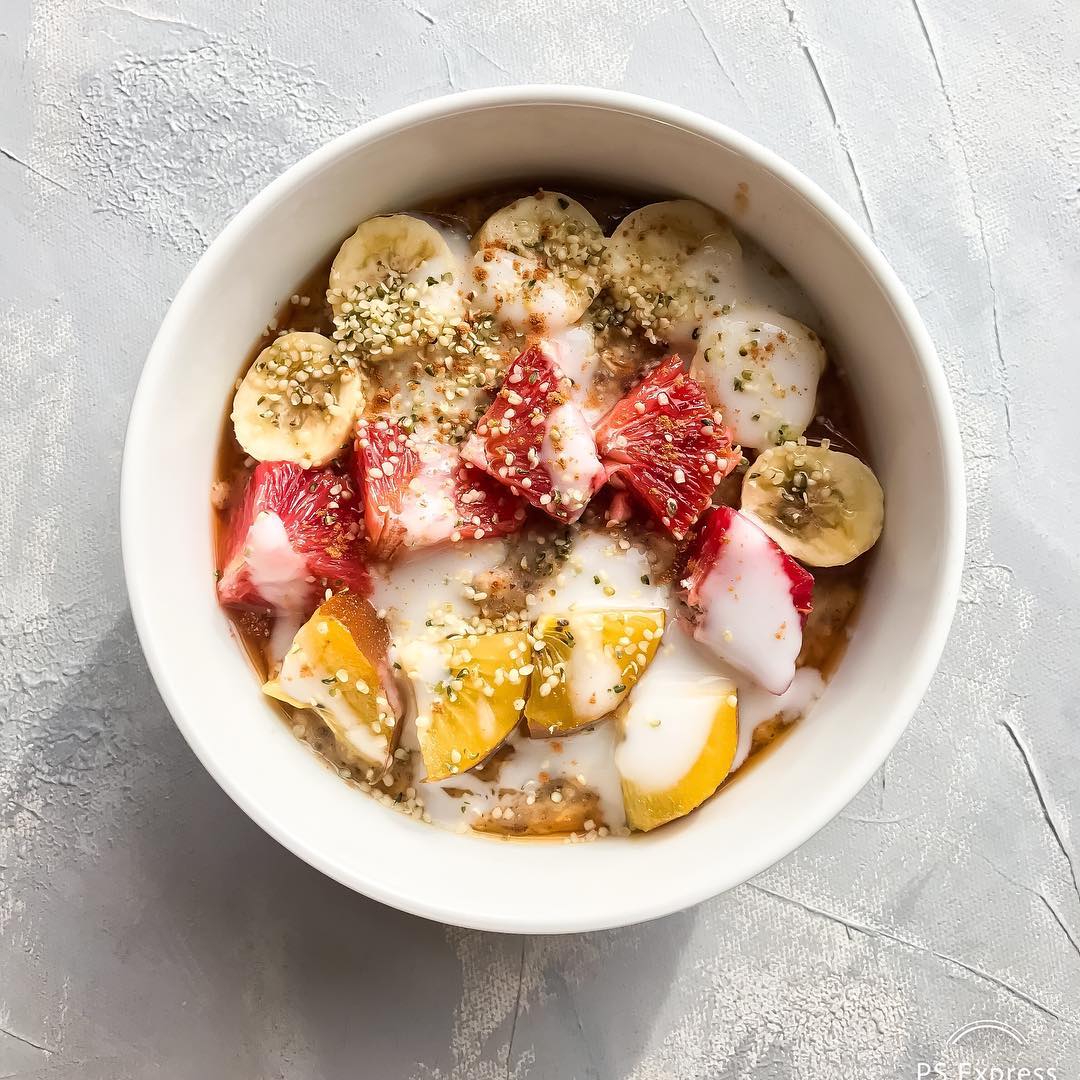 Nutritious Oatmeal Bowl with Fruits and Seeds