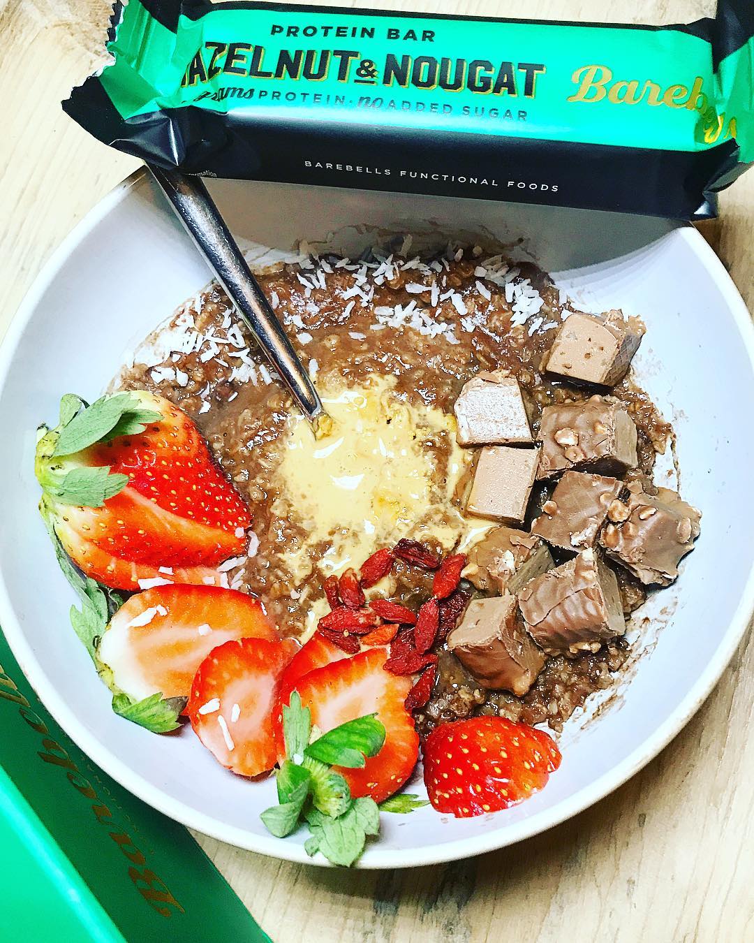 Easy Microwave Chocolate Oat Bowl
