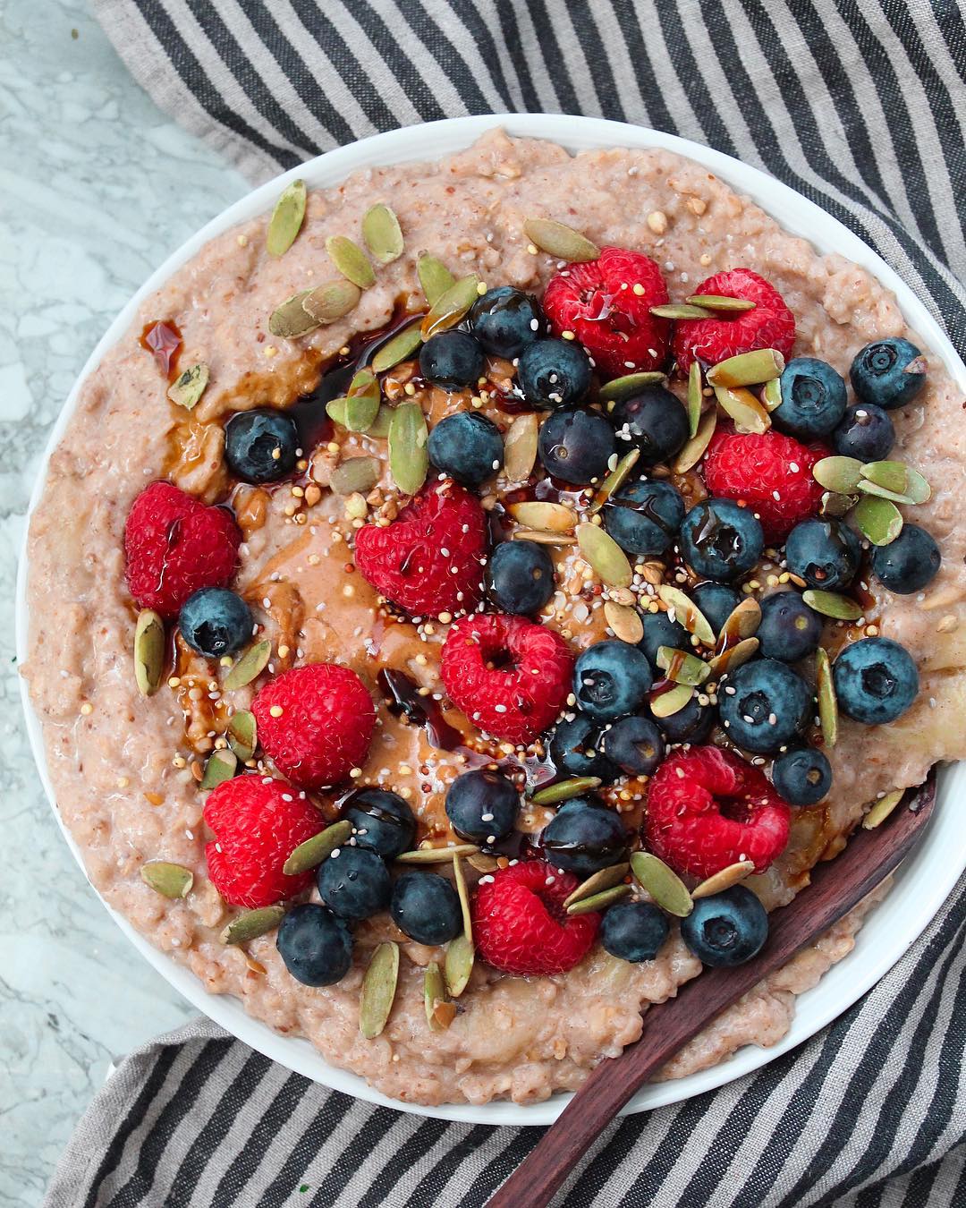 Cinnamon Banana Oatmeal Breakfast