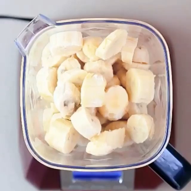 Fresh Frozen Blueberry Banana Smoothie