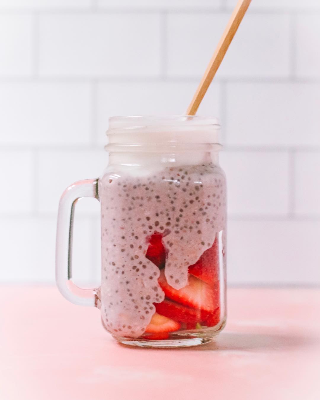 Strawberry Cream Overnight Oats