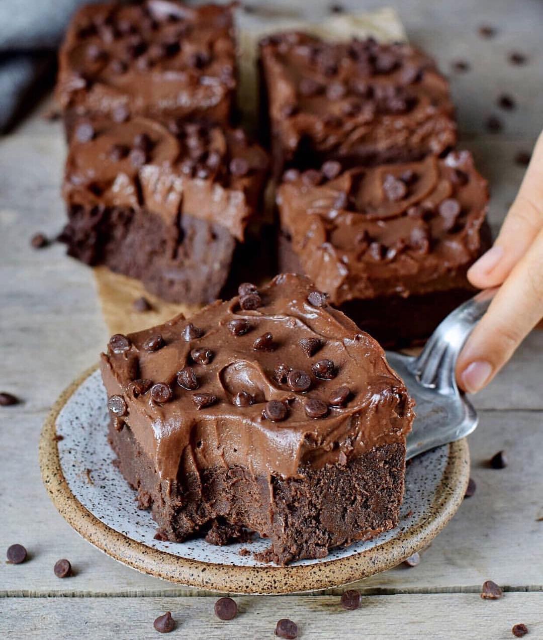 Vegan Fudgy Flourless Chocolate Brownies