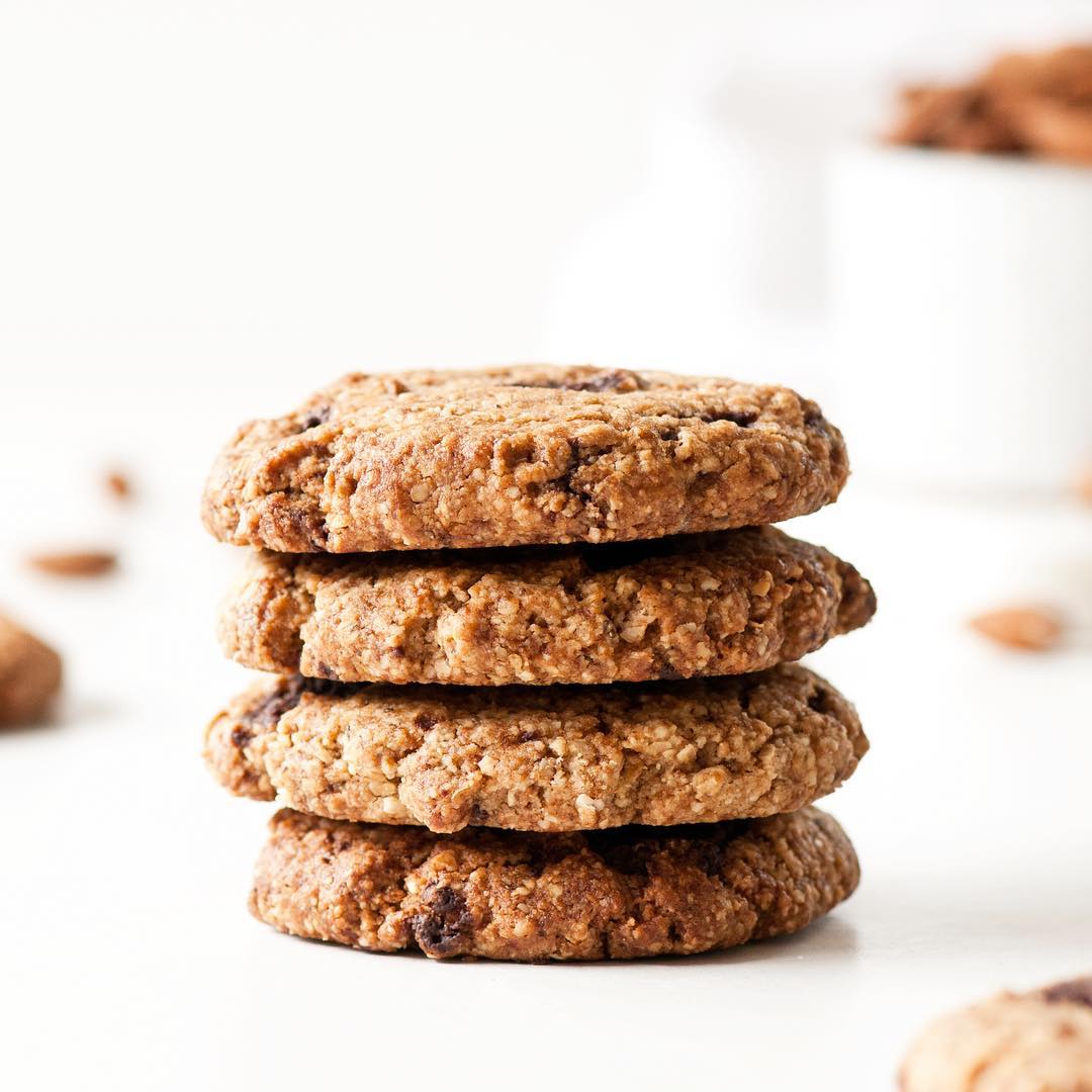 Vegan Nutritious Oat and Almond Flour Cookies