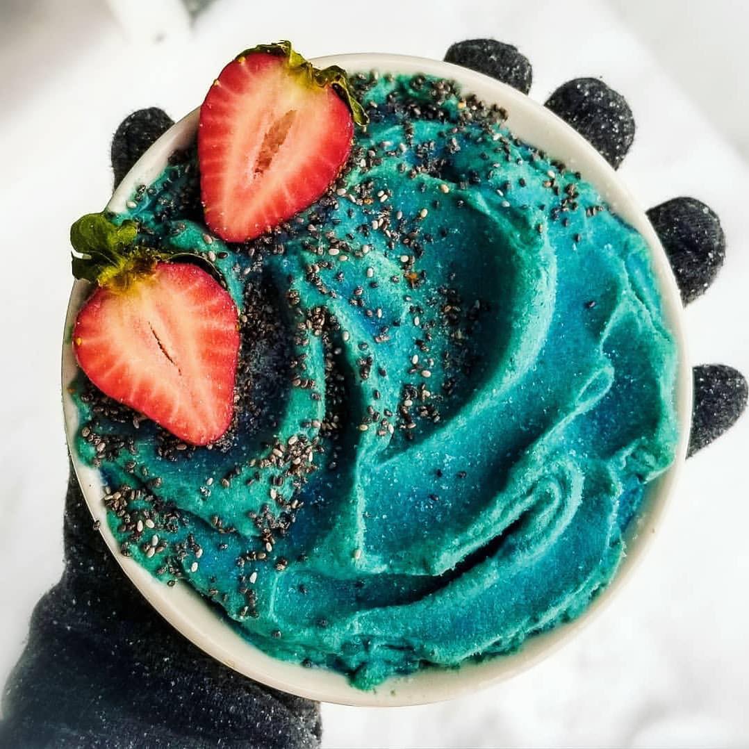 Pineapple Banana Smoothie Bowl with Spirulina