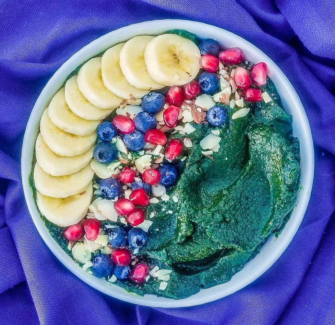 Spinach Kale Mango Smoothie Bowl