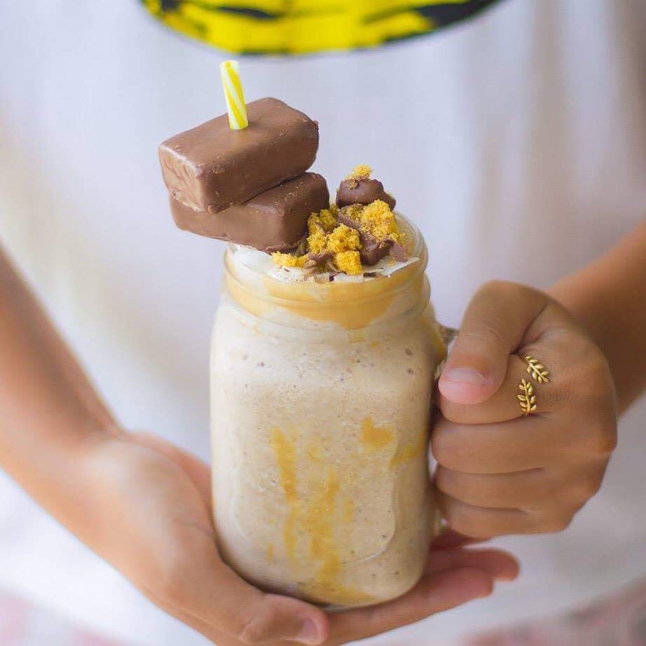 Chocolate Peanut Butter Banana Smoothie