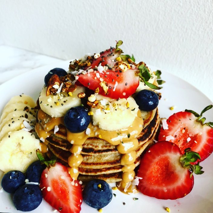 Vegan Fluffy Oatmeal Pancakes
