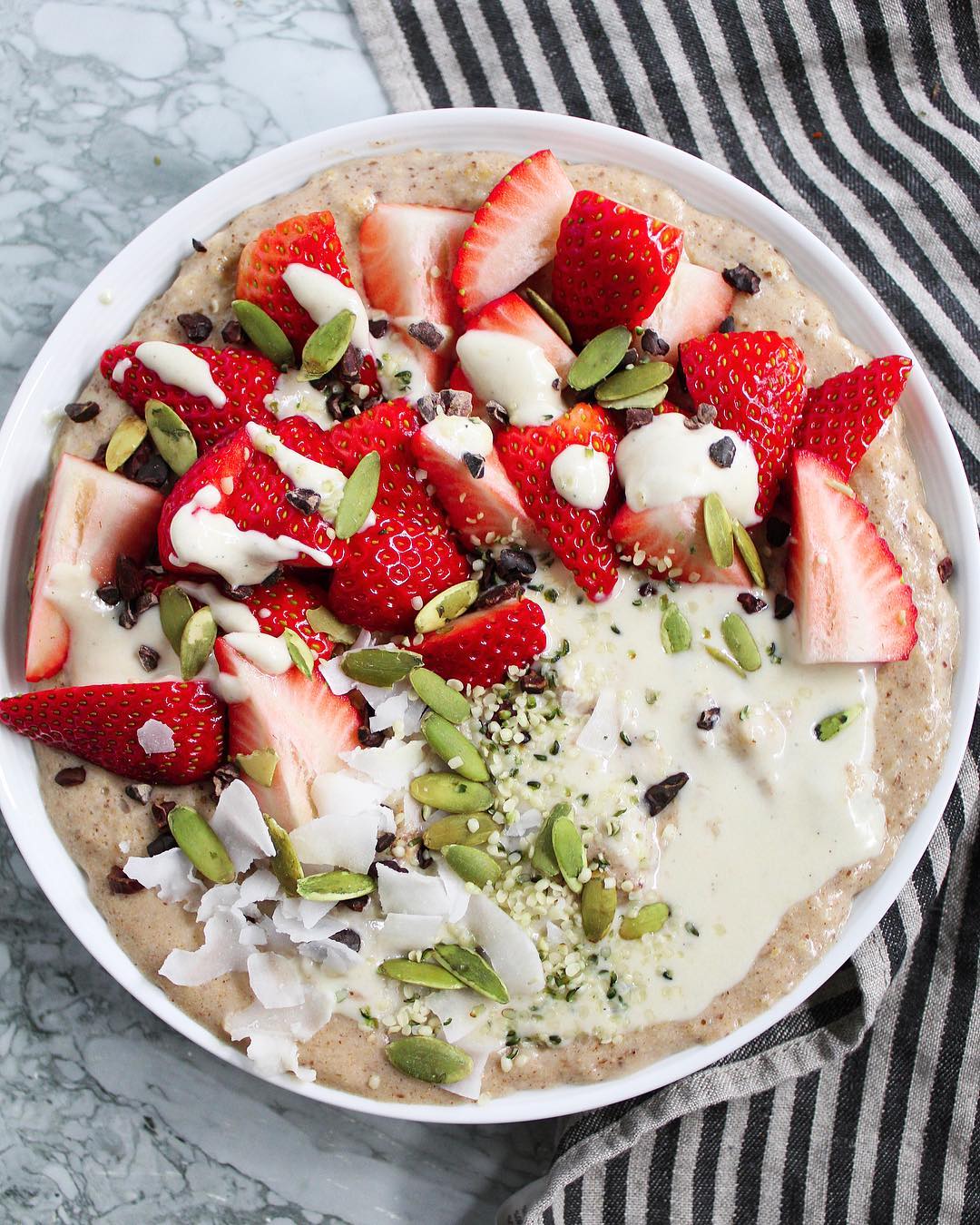 Date Sweetened Oatmeal