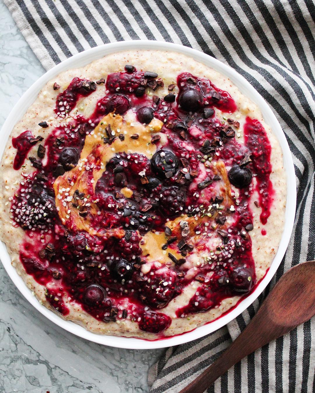Oatmeal with Berry Jam and Fresh Banana
