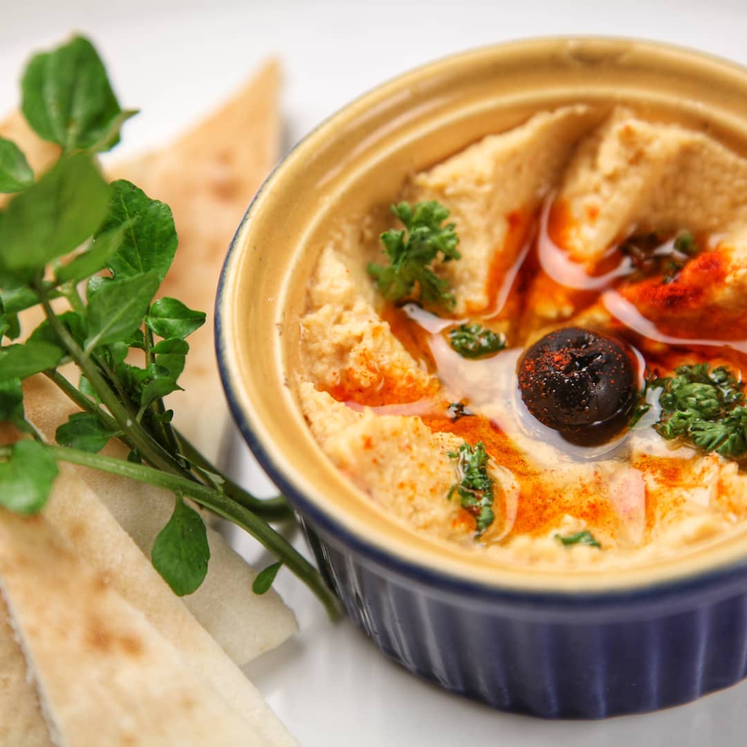 Quick and Easy 5-Minute Hummus