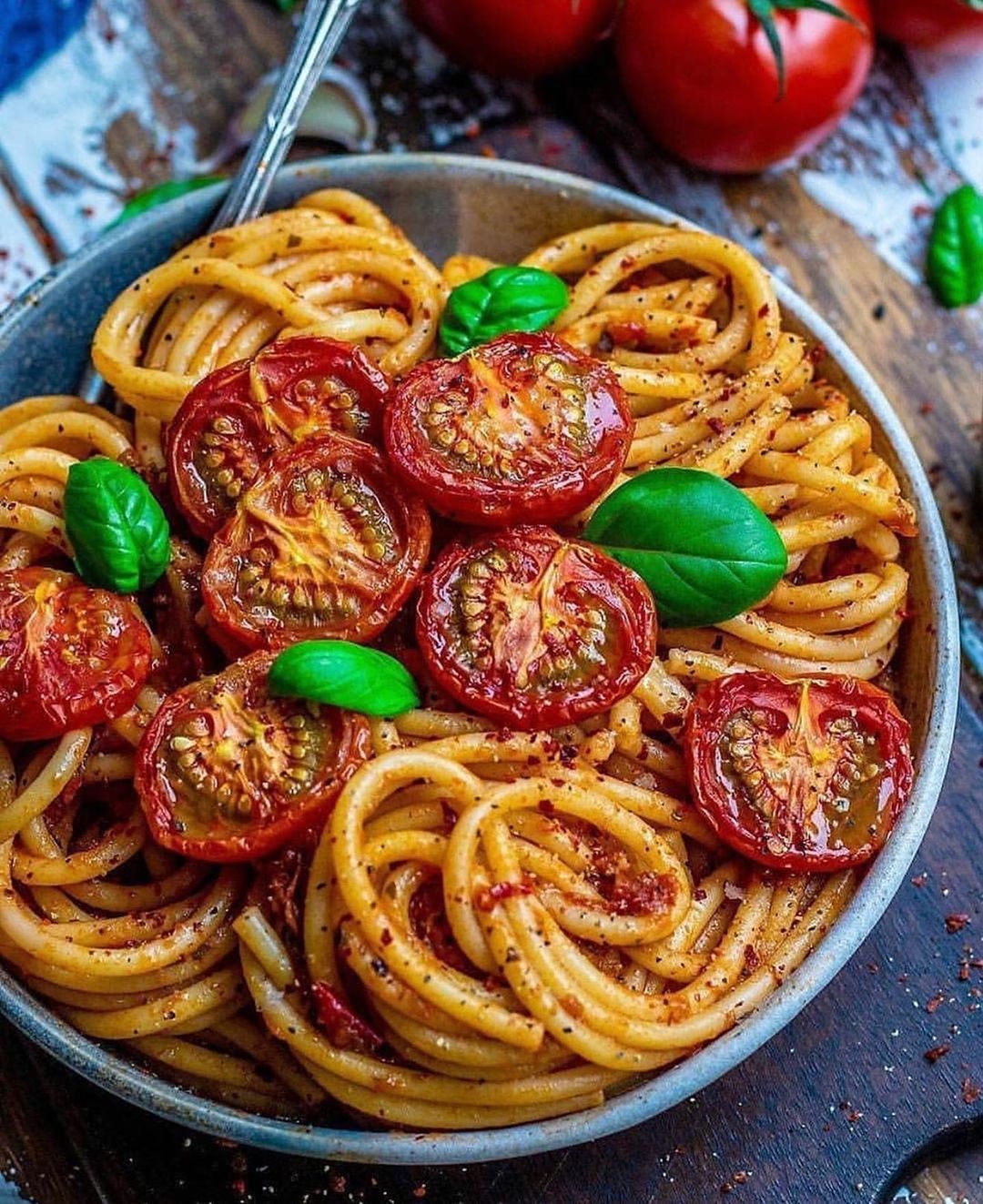 Simple Tomato Pasta with Slow Roasted Tomatoes