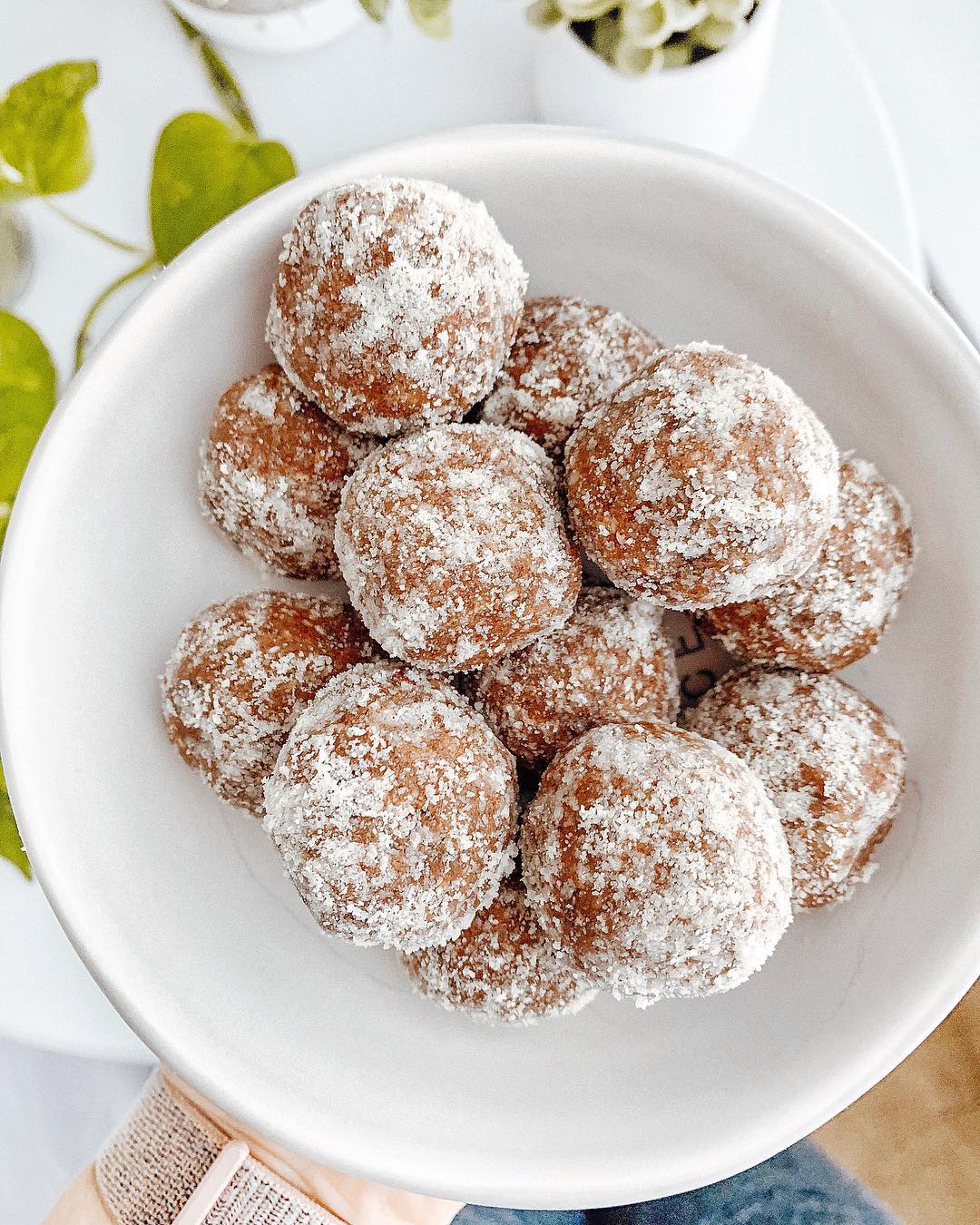 Healthy Almond Butter Energy Bites Snack