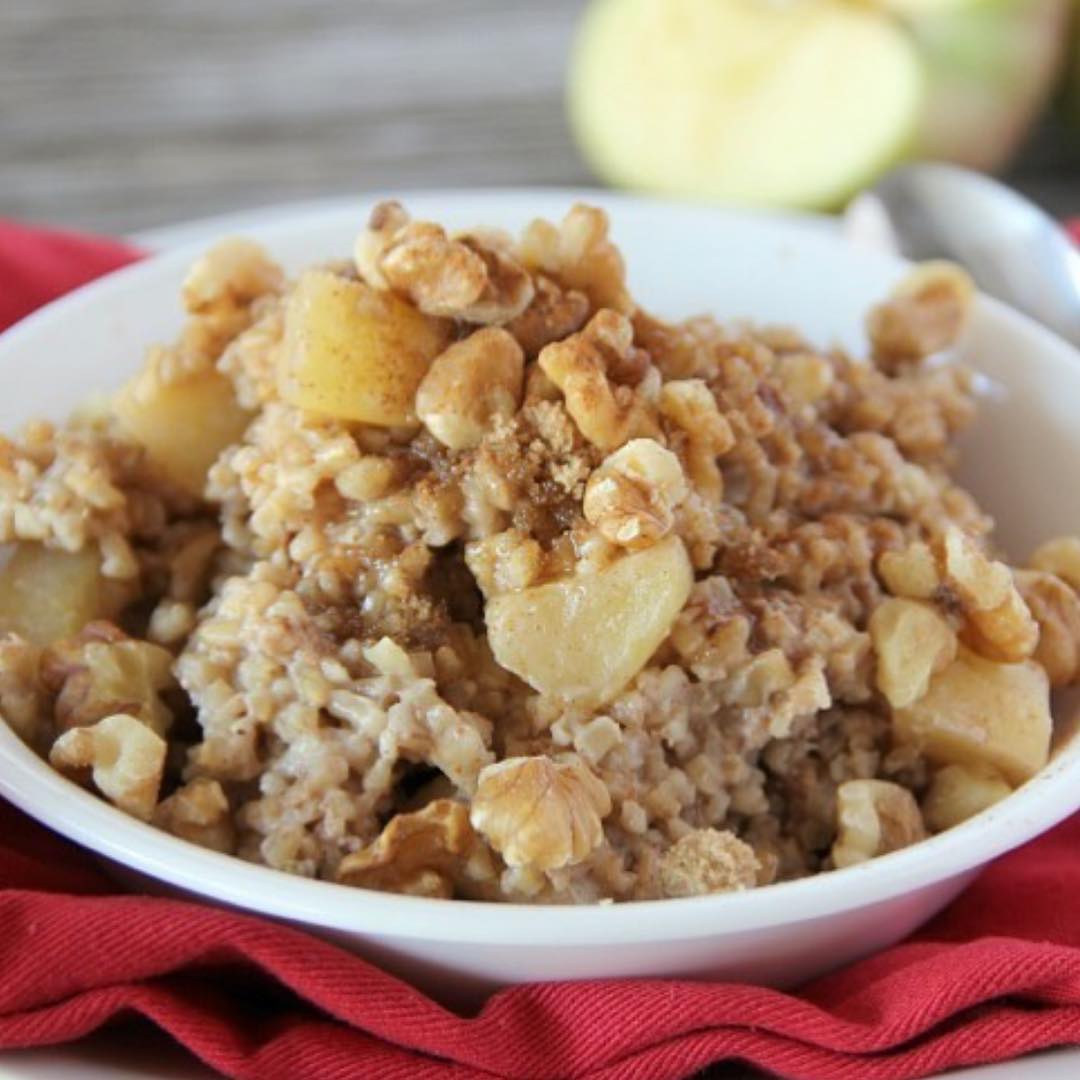Apple Pie Oatmeal Bowl
