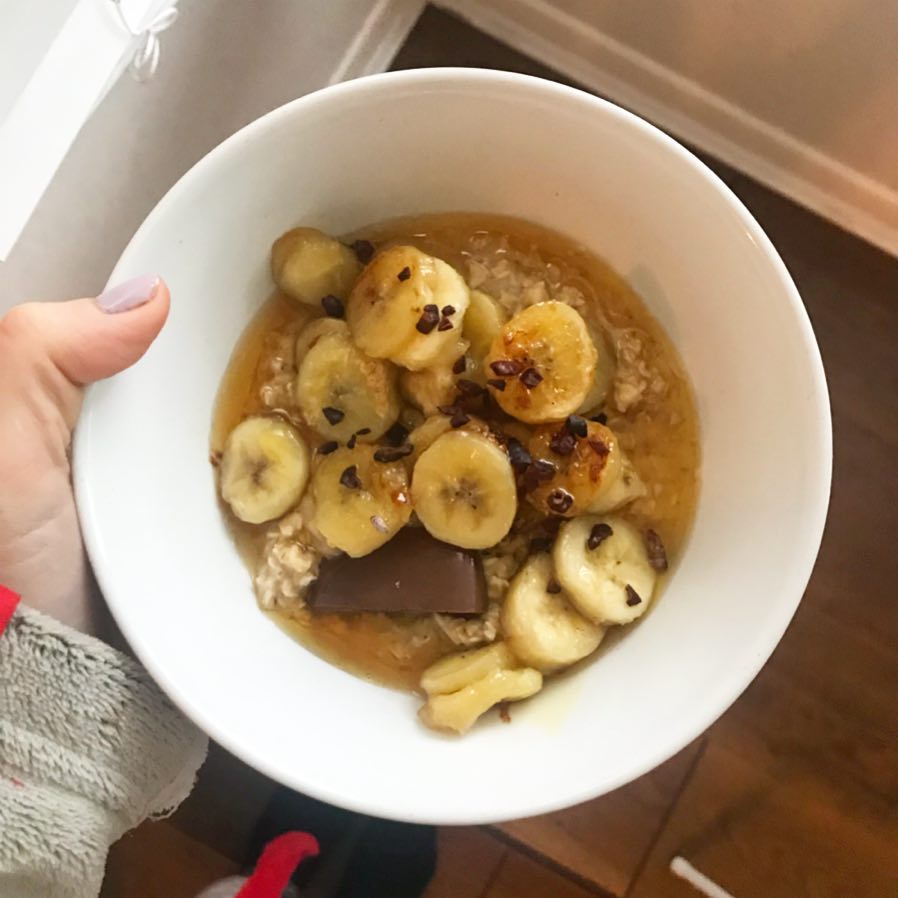 Vanilla Oats with Pan Fried Banana Topping