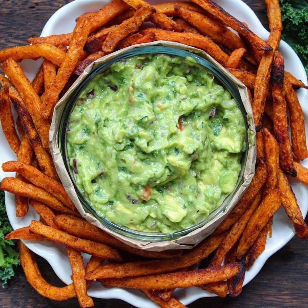 Kale Infused Guacamole with Sweet Fries Dip