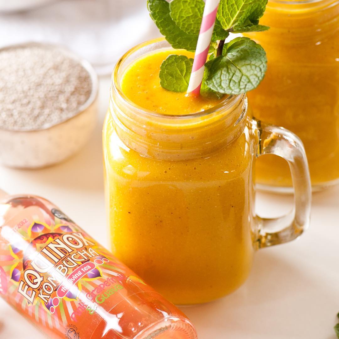 Great Recovery Smoothie with Pink Grapefruit Kombucha