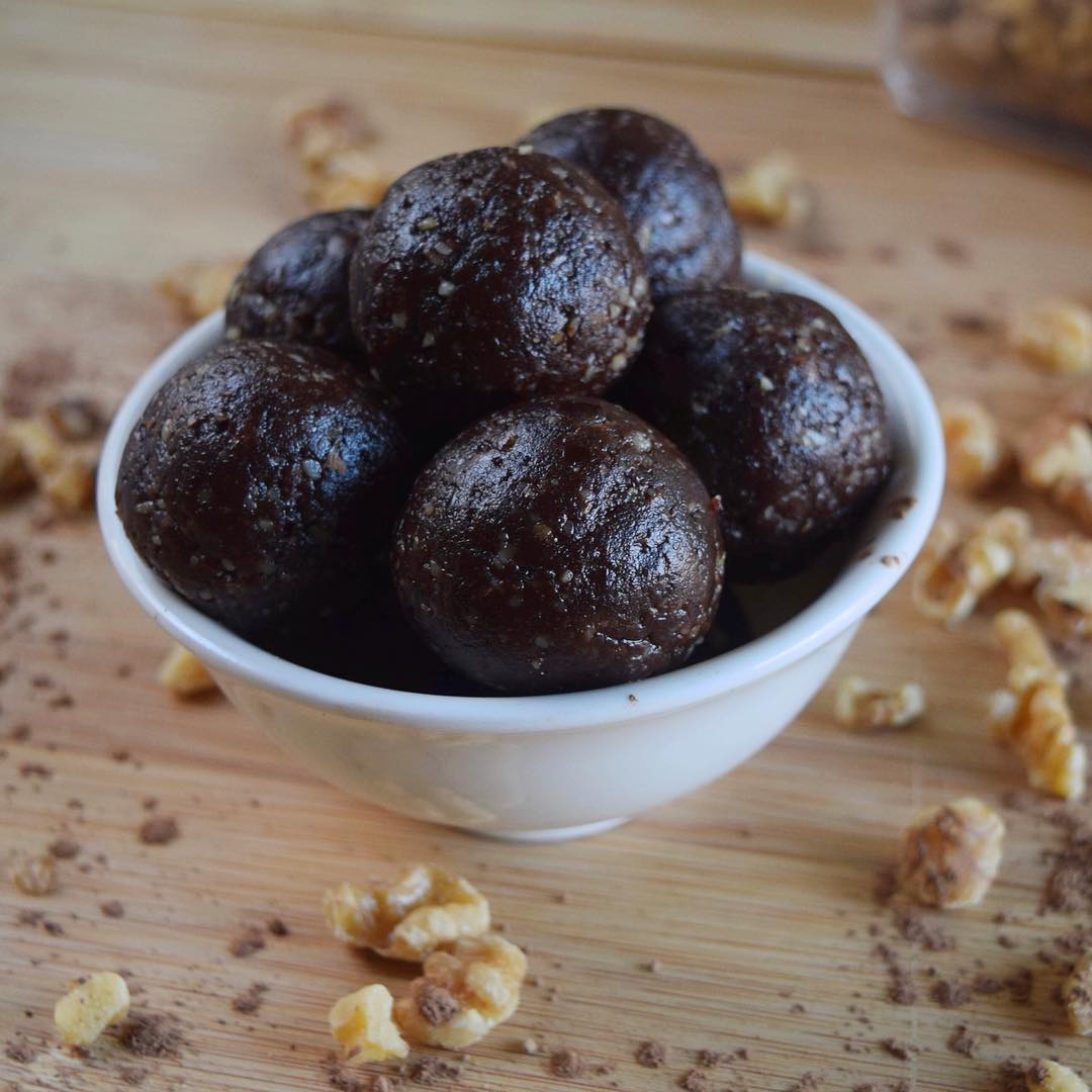 Delicious Vegan Chocolate Fudge Balls