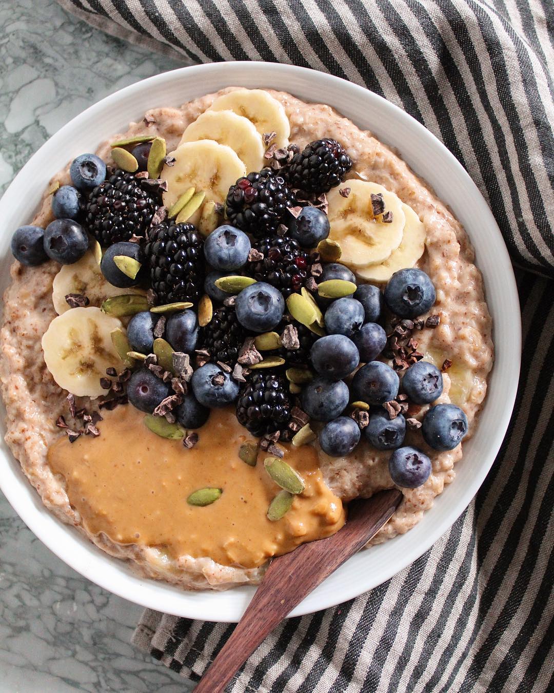 Simple Cinnamon Oatmeal with Banana and Almond Milk
