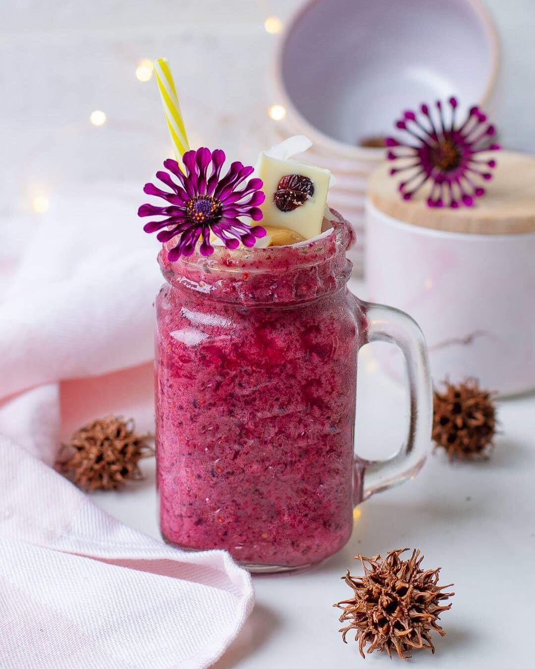 Mixed Berry Acai Smoothie with Greek Yoghurt