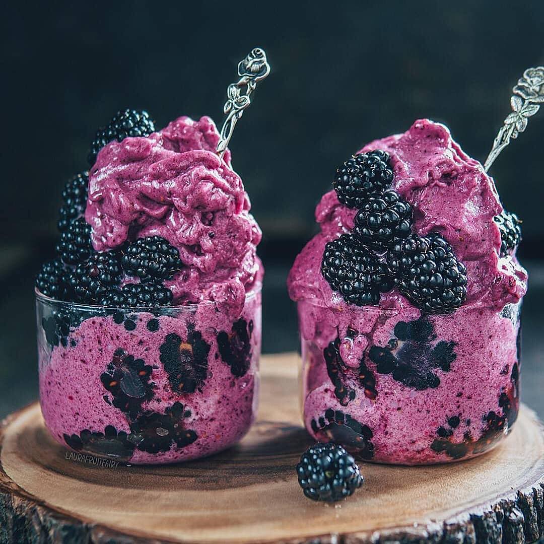 Frozen Banana and Blackberry Nicecream with Cauliflower