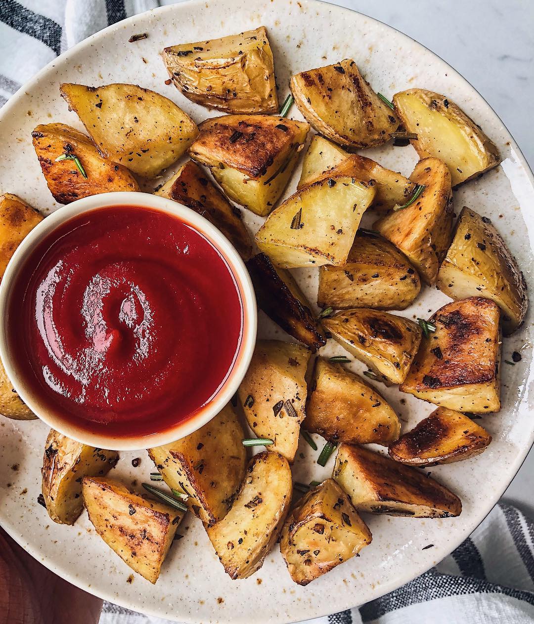 Rosemary Garlic Breakfast Hash