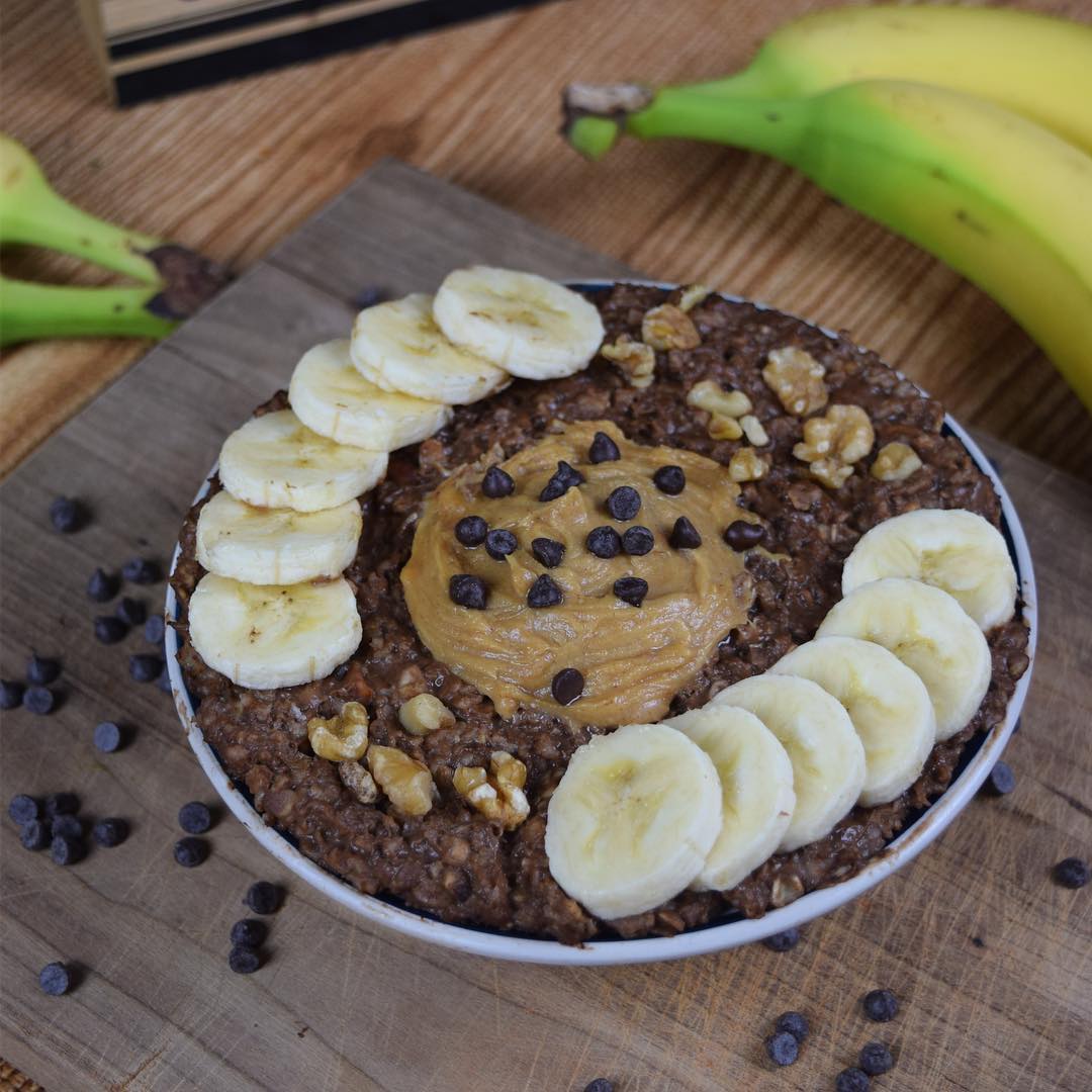 Peanut Butter Chocolate Oats with Banana