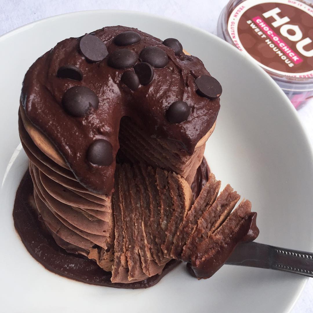Healthy Spelt Pancakes with Chocolate Hummus