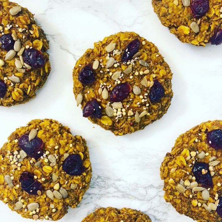 Healthy Pumpkin Oatmeal Cookies for Breakfast