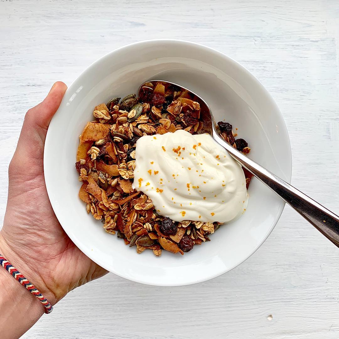 Homemade Granola with Oats and Seeds
