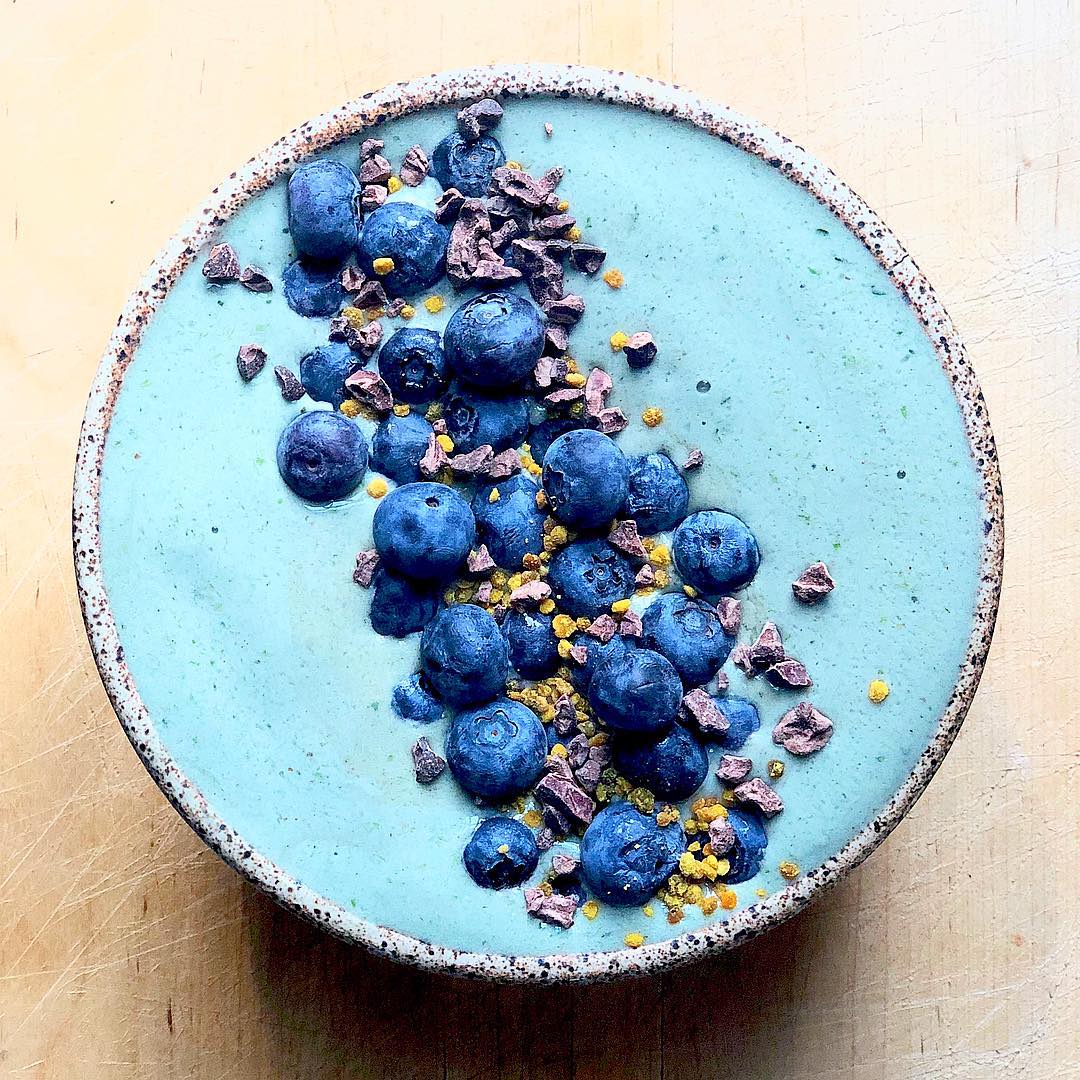 Creamy Banana Spirulina Smoothie