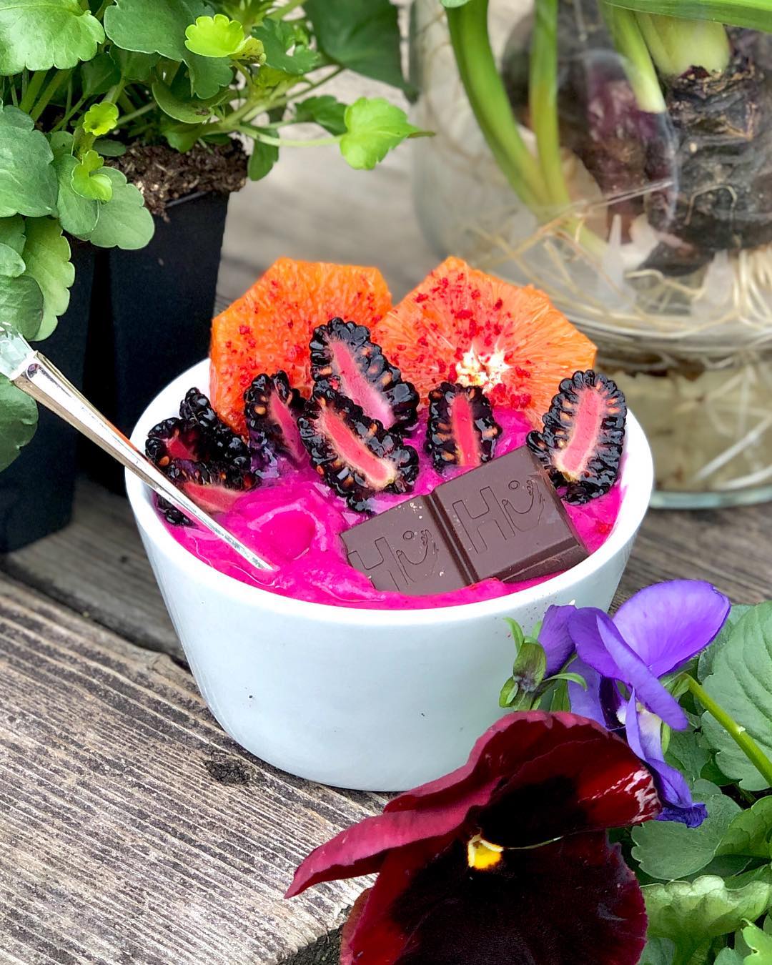 Pink Pitaya Smoothie Bowl