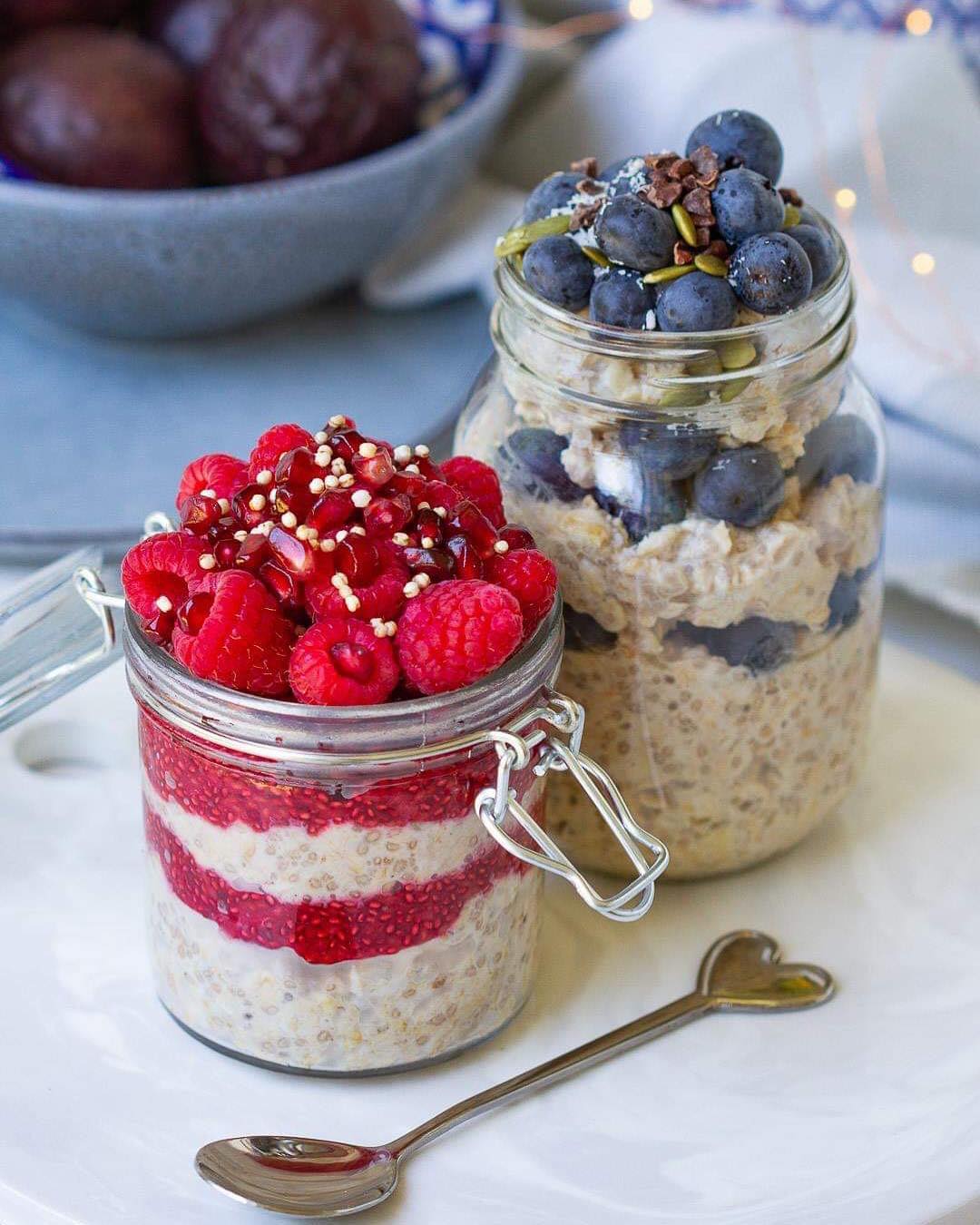Overnight Oats with Berry Toppings