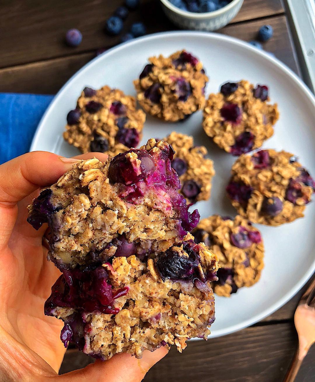 Plant Based Vanilla Blueberry Oat Cups