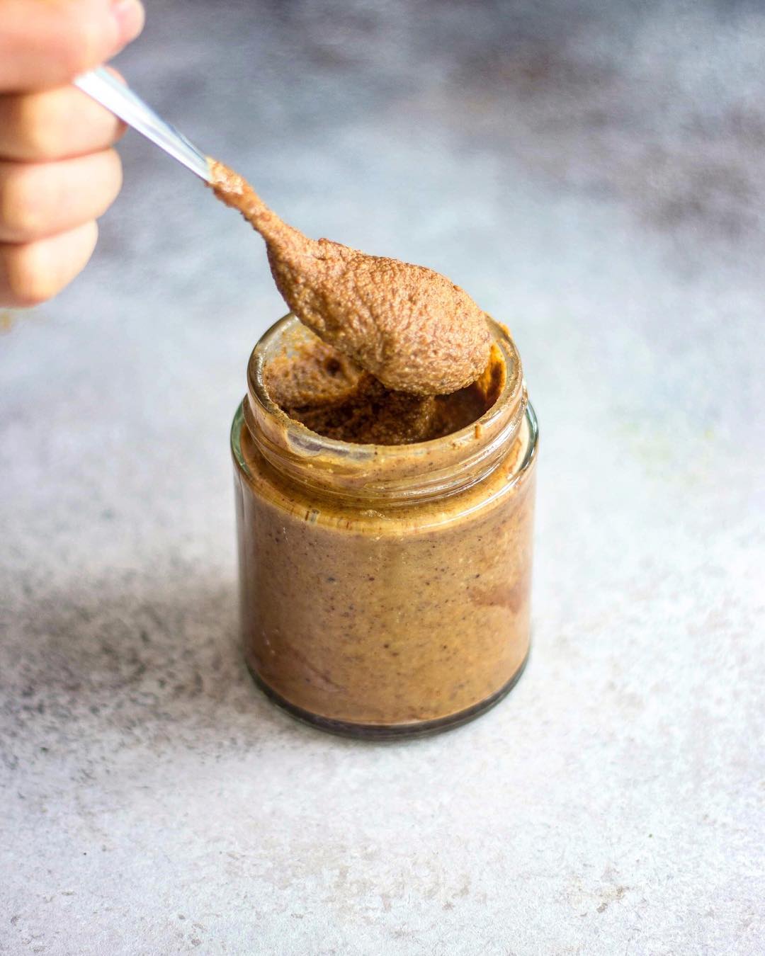 Homemade Vanilla Cinnamon Walnut Butter
