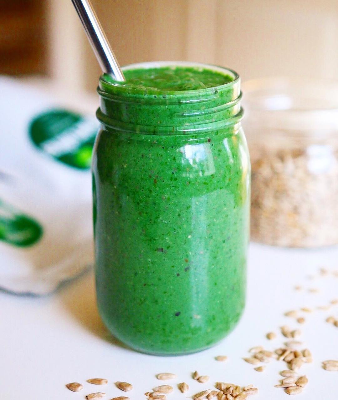 Healthy Vegan Green Smoothie with Superfoods
