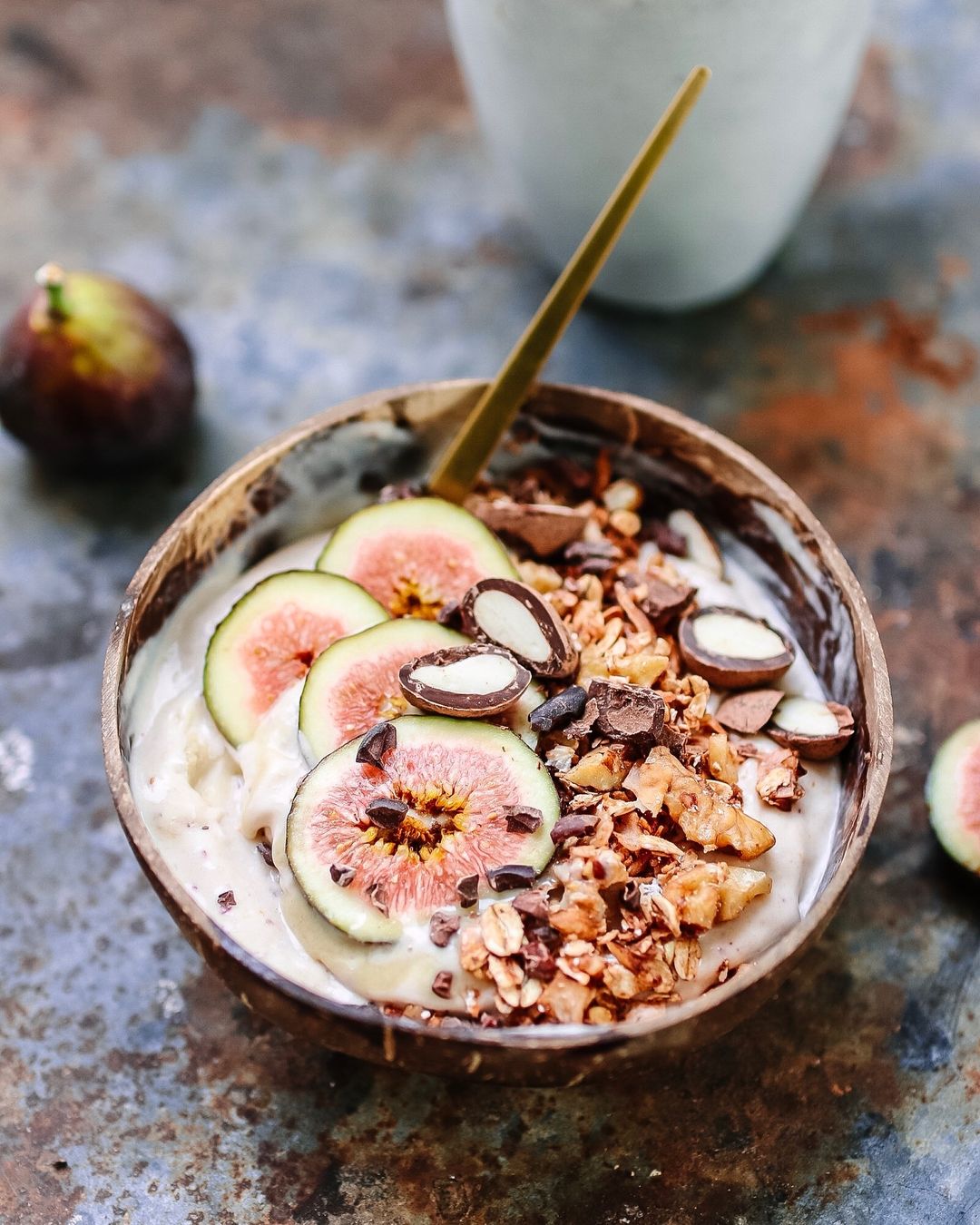 Tahini and Fig Smoothie Bowl