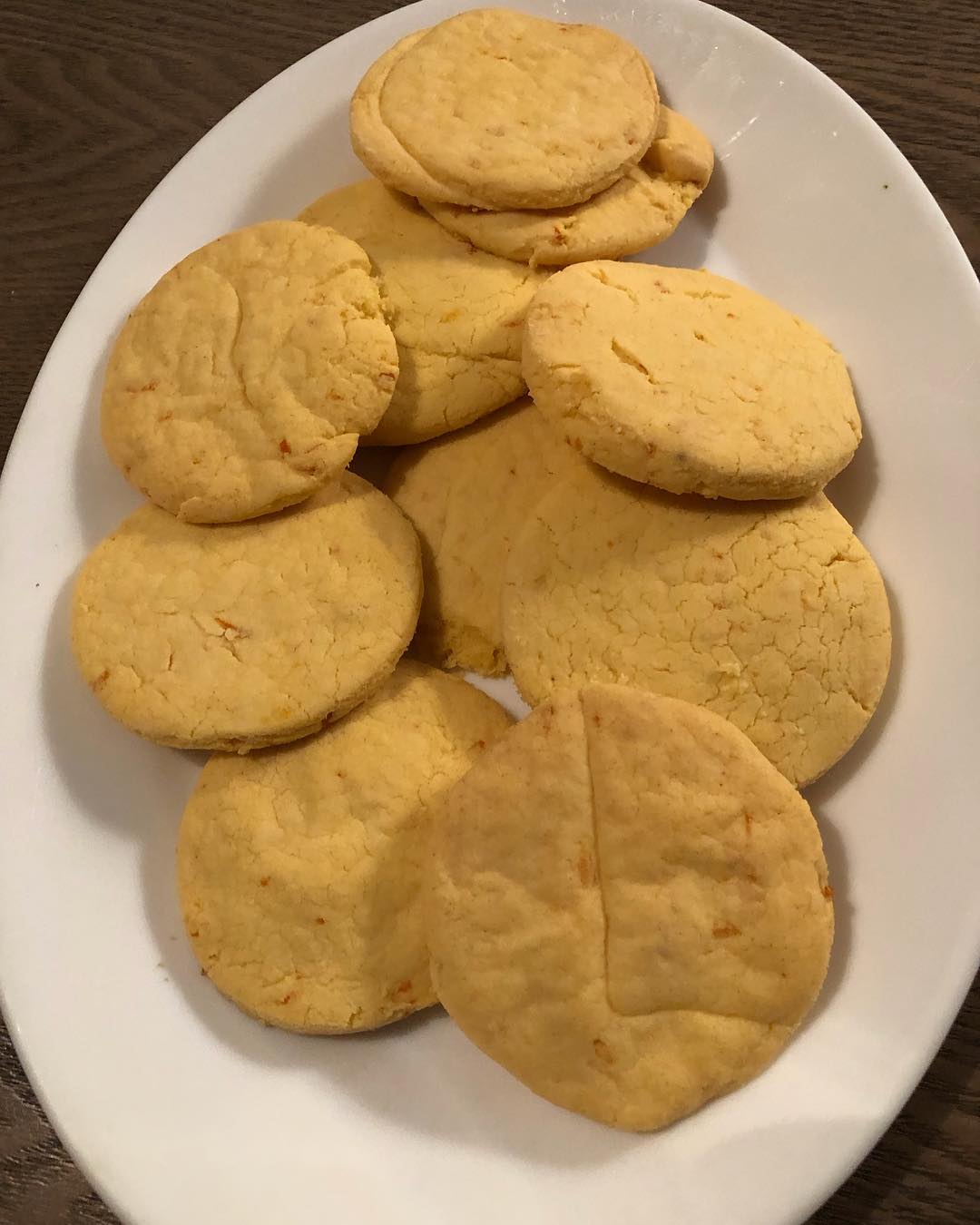 Orange and Polenta Crispy Cookies