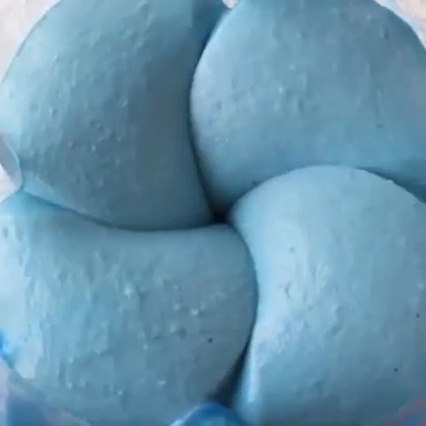 Ocean Blue Swirl Smoothie