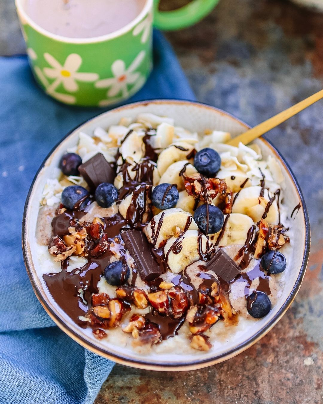 Gorgeous Coconut Oats Bowl Overnight