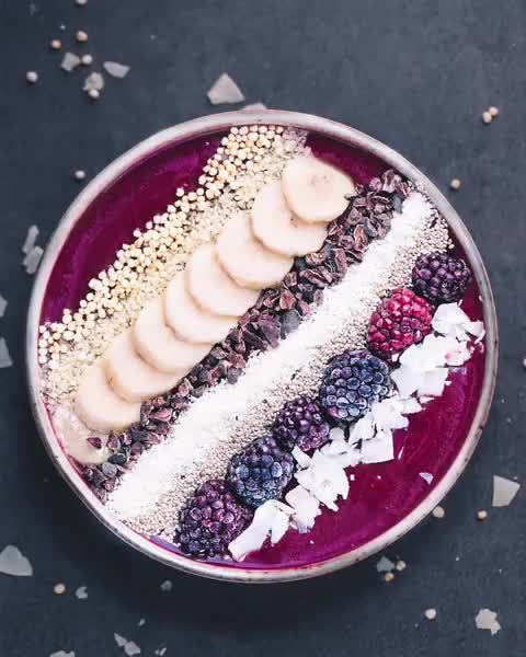 Blackberry Acai Smoothie Bowl