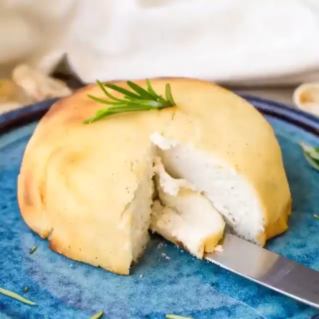 Homemade Vegan Cheese from Macadamia Nuts
